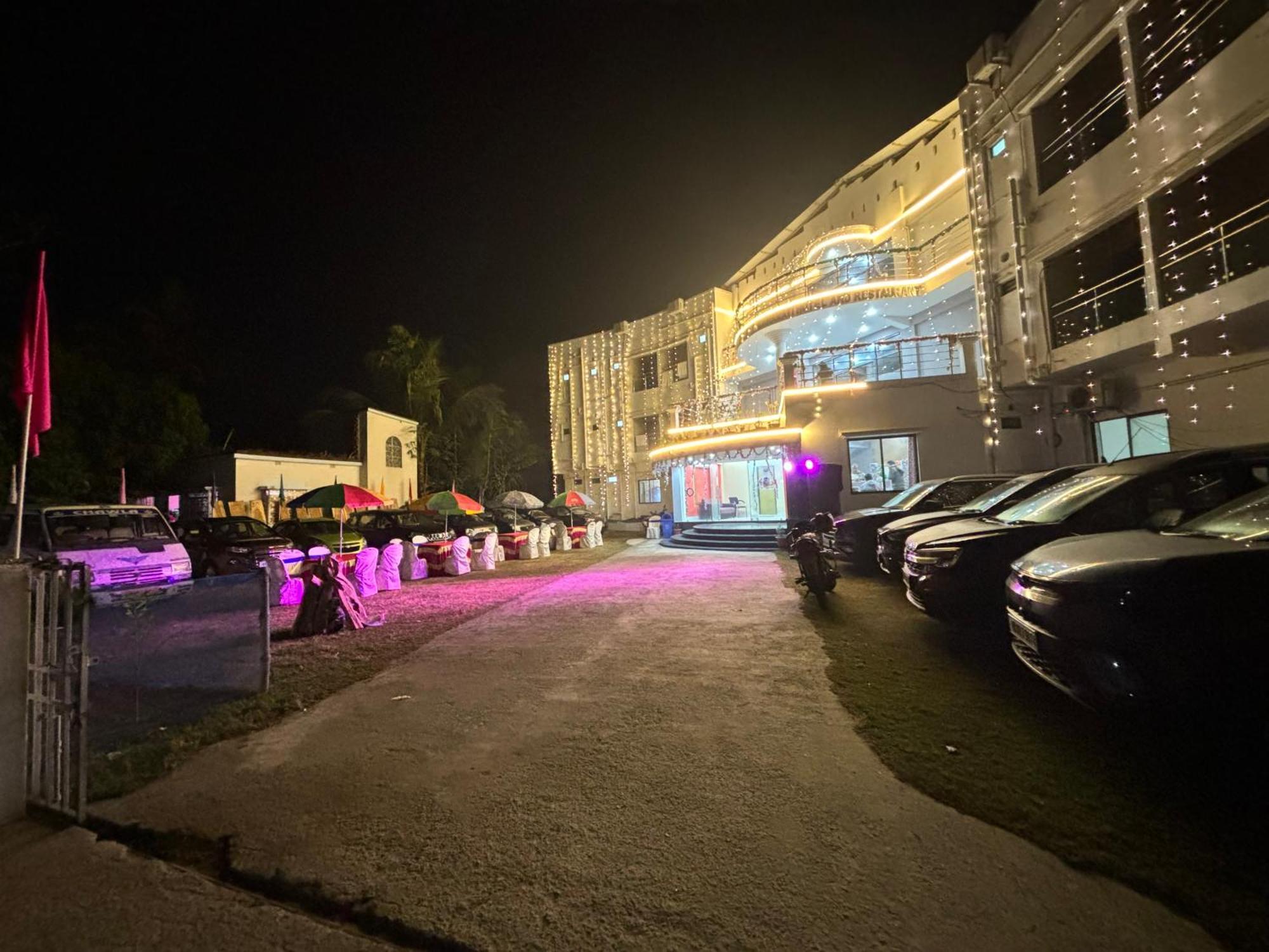 Ichhamati Hotel And Restaurant Hasnabad Exterior foto