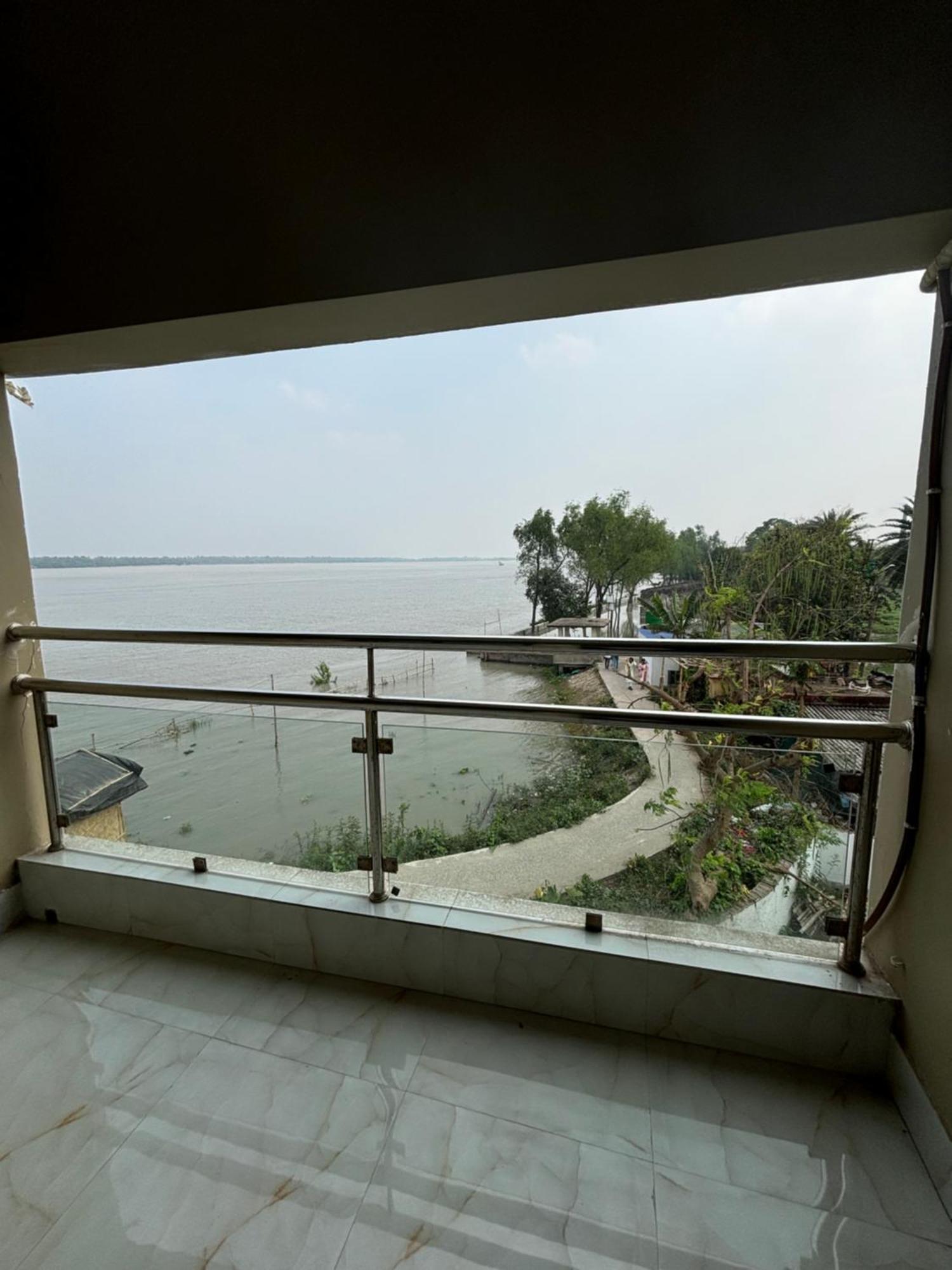 Ichhamati Hotel And Restaurant Hasnabad Exterior foto