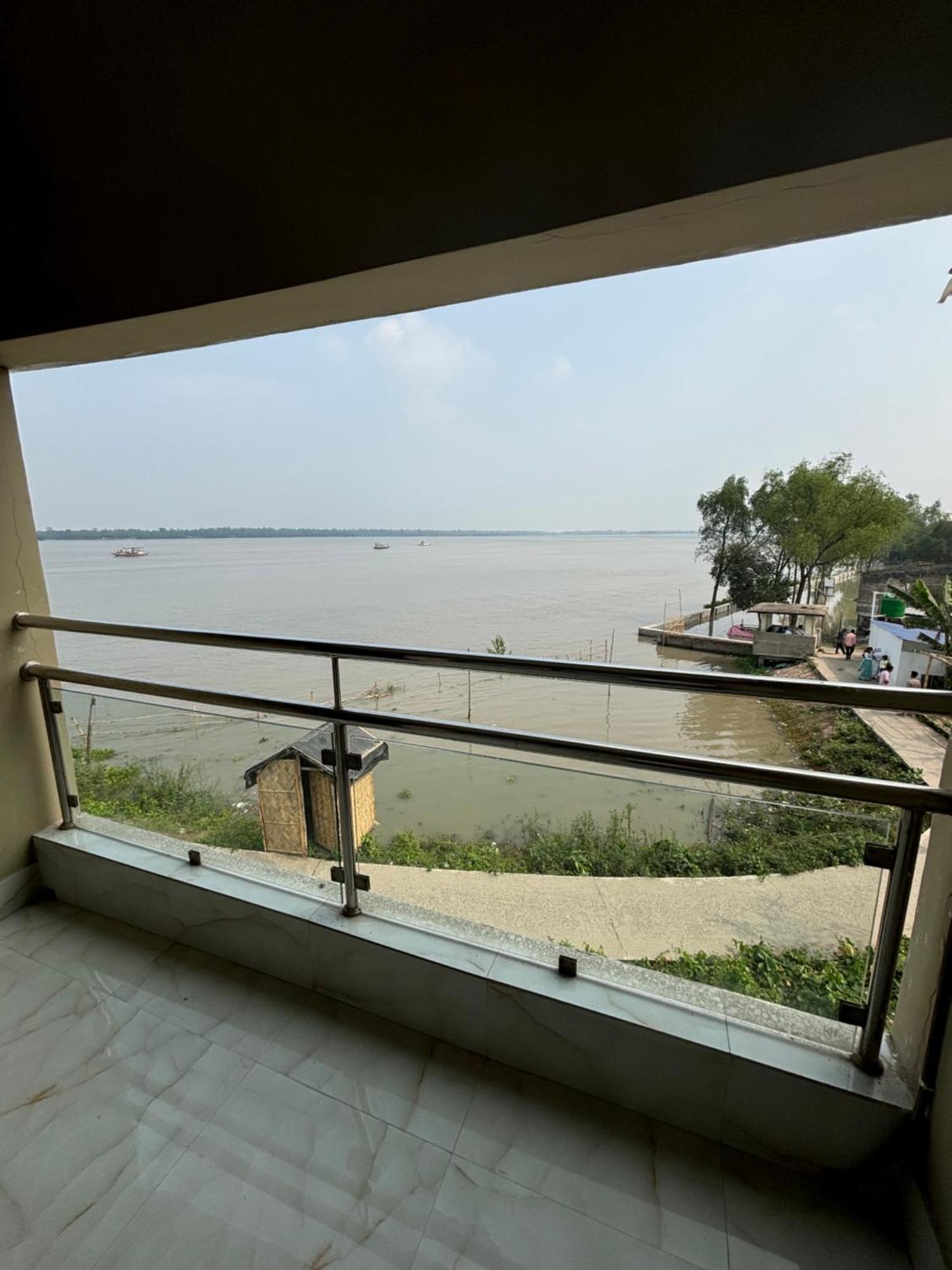 Ichhamati Hotel And Restaurant Hasnabad Exterior foto
